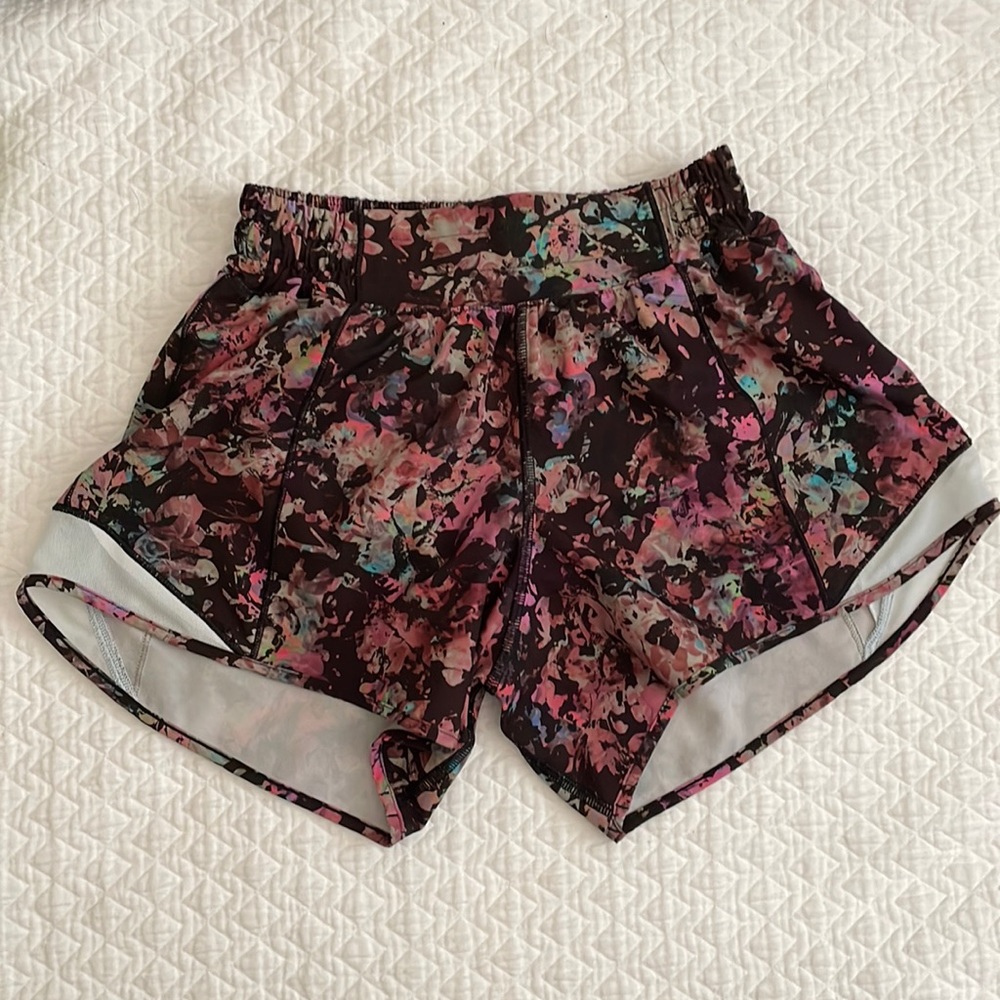 SALE ✨Lululemon Running Shorts size 2- Like New